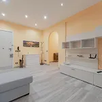 Sturla Elegant 아파트